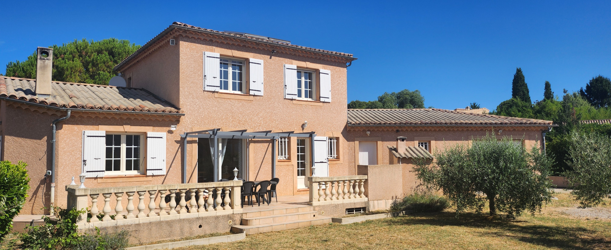 Peyruis, Belle villa avec vue dégagée